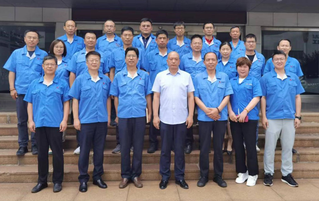 贝博官网下载app：50岁林志玲红毯“失控”目光凌厉、胸部勒到发白晚宴惊骇慌张